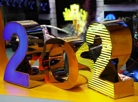 鈦金平面發(fā)光字