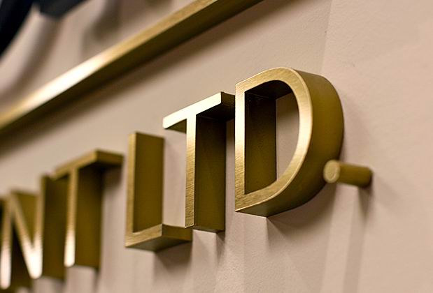 不銹鋼拉絲鍍鈦字